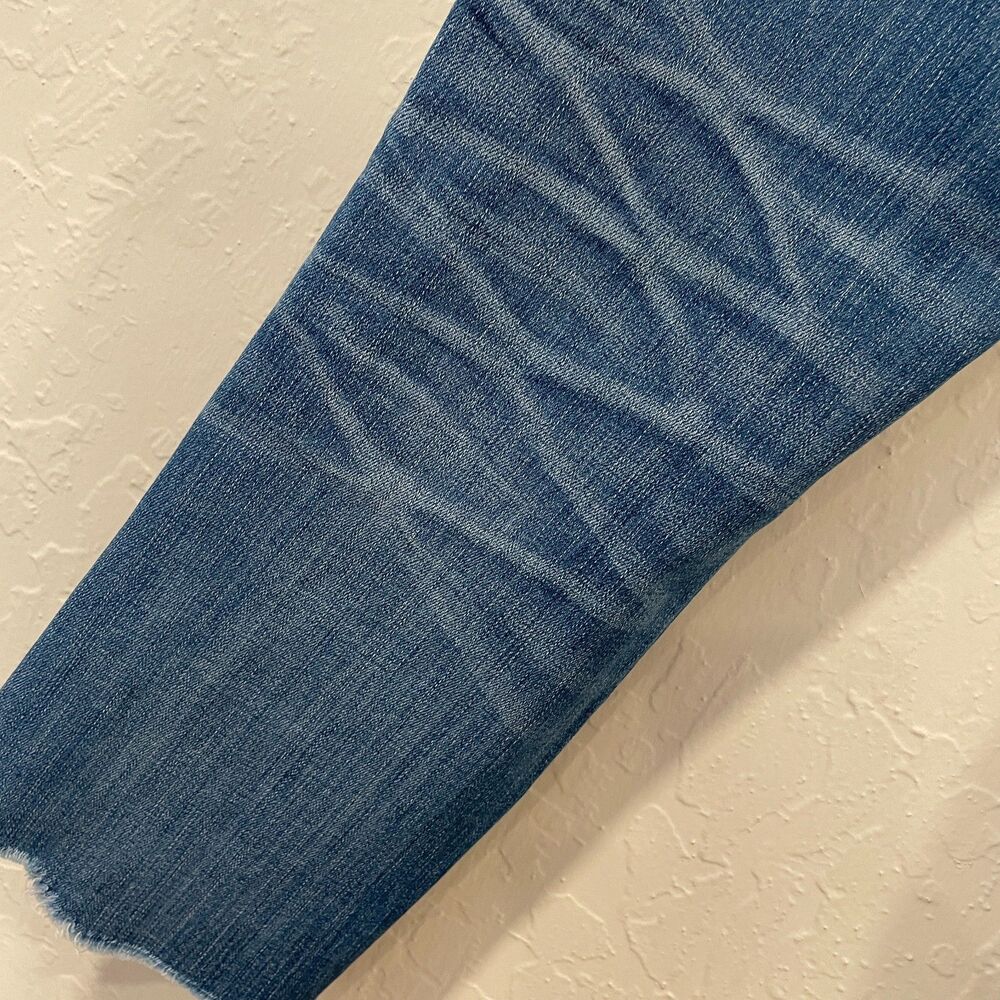 ~ Madewell 25 Jeans Cali Demi-Boot Raw Hem Button Light/Med Blue Wash Women's - Picture 12 of 15